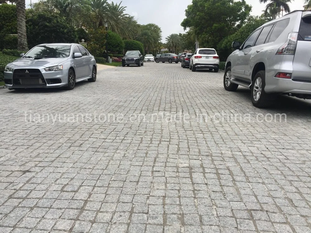 Natural Stone/Granite/Basalt Cobblestone for Pedestrian Project